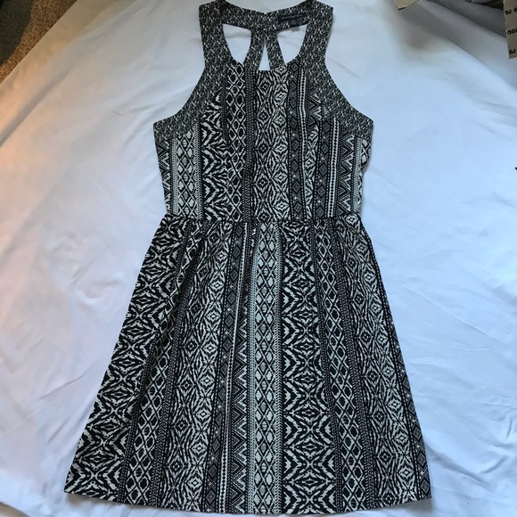 American Eagle Outfitters Dresses & Skirts - NWOT AEO Aztec Print Midi Dress